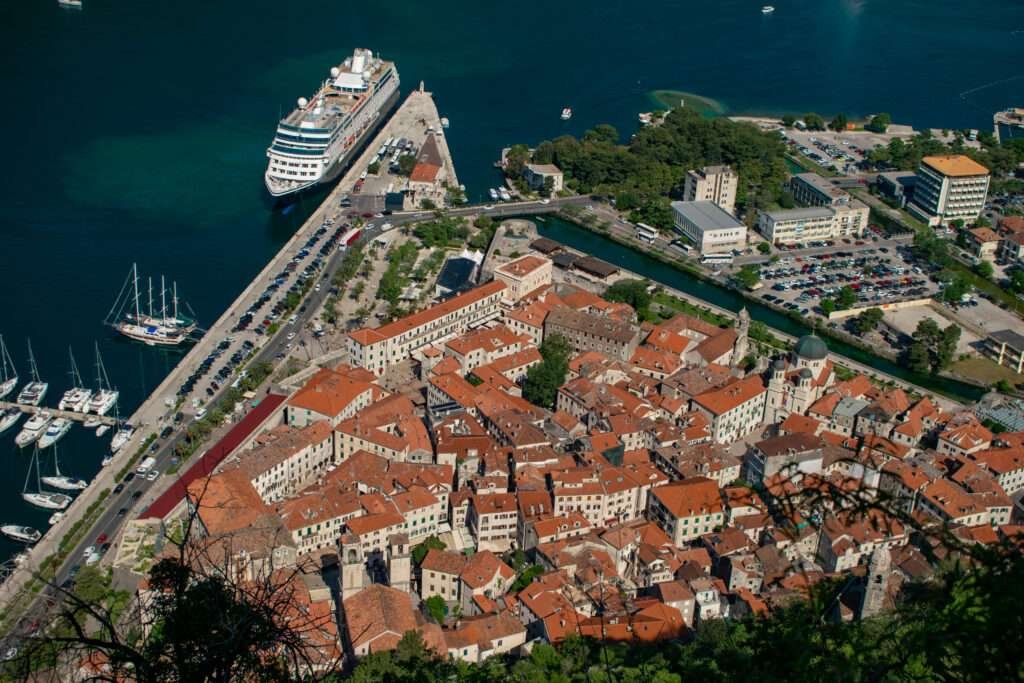 Centrul vechi Kotor